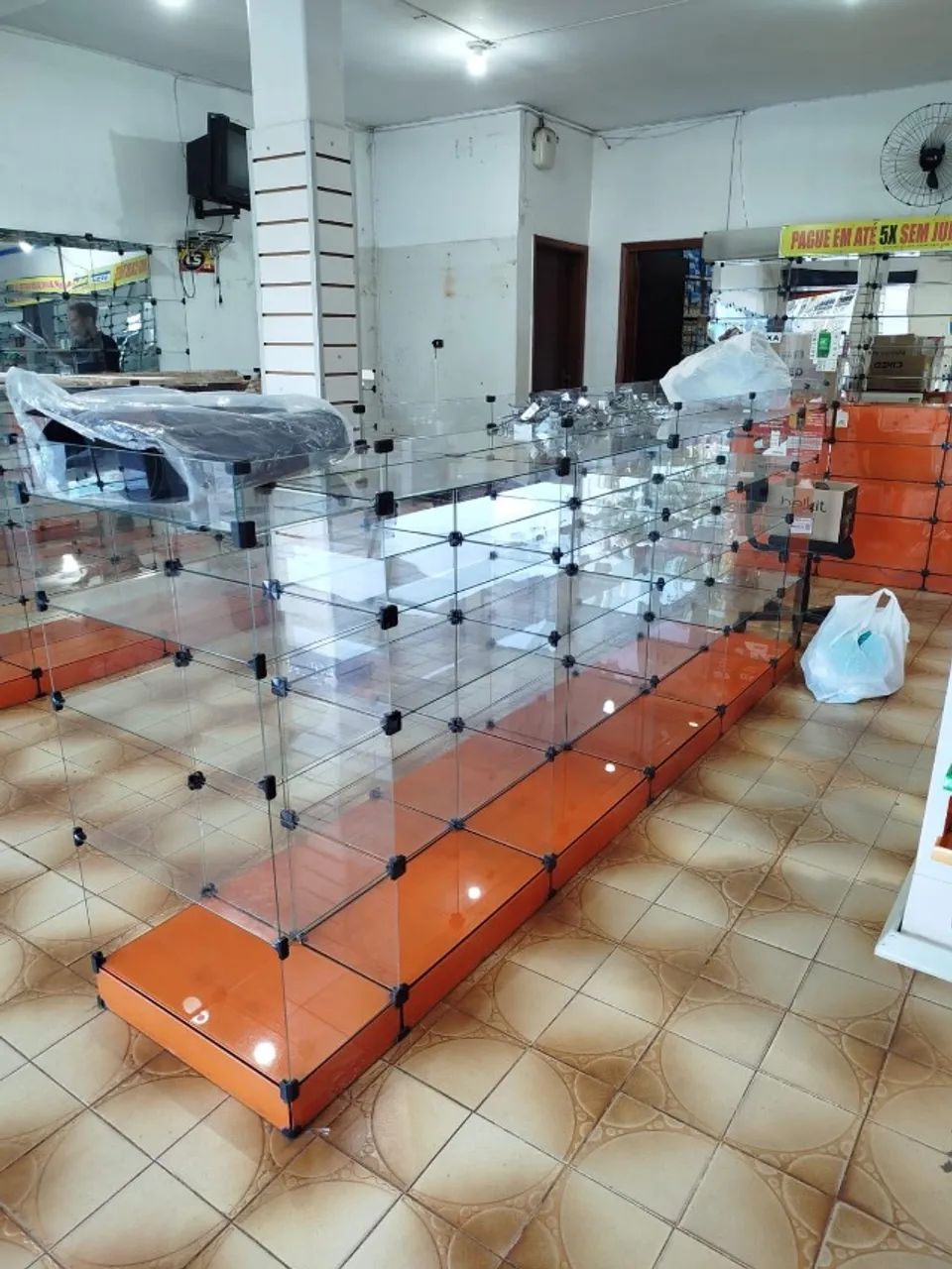 Plateleiras vidro para farmacia 