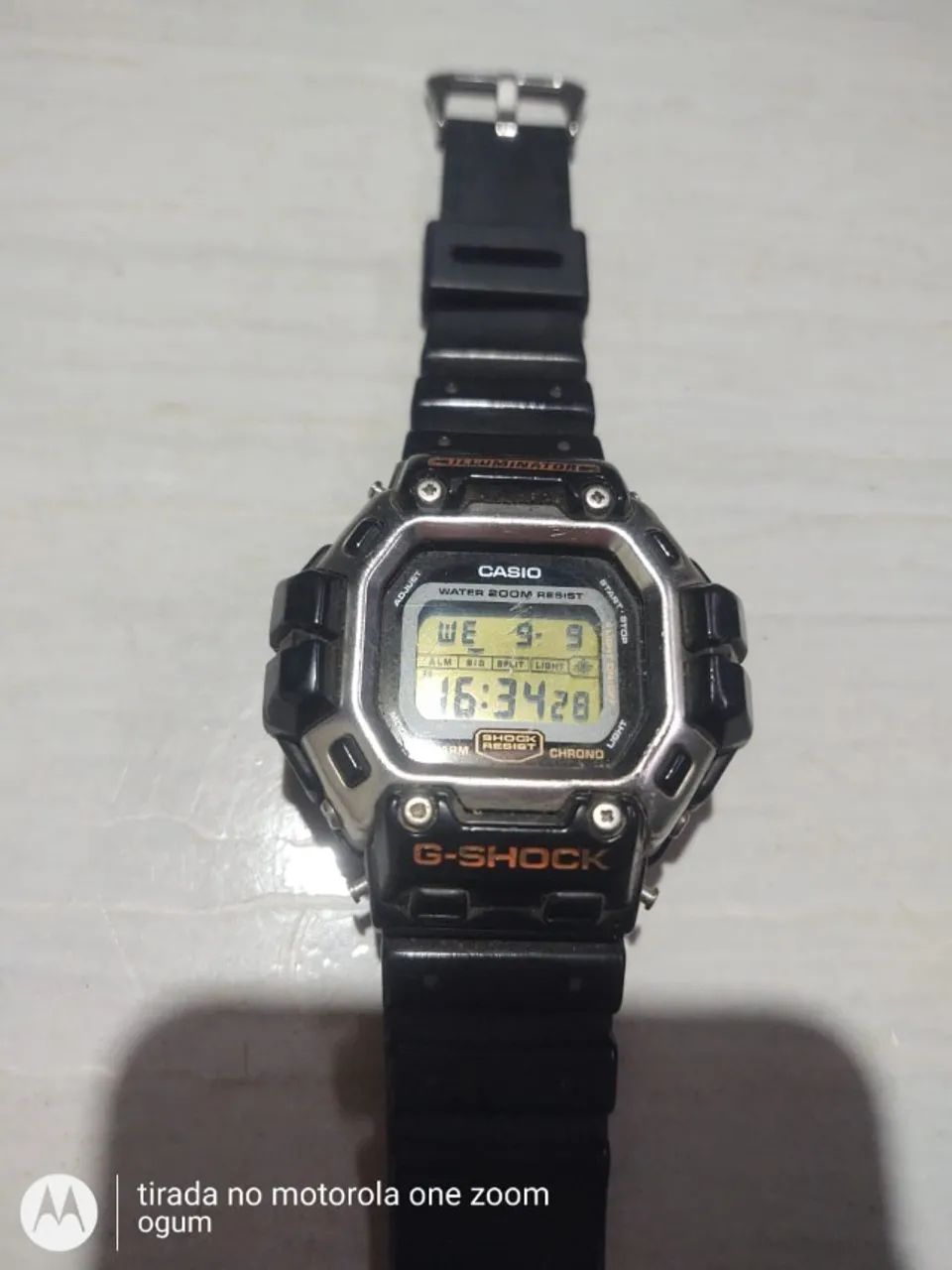 Relógio  Casio g shcok Dw 8300