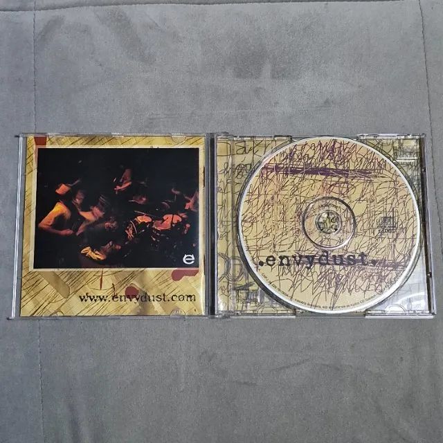 CD Envydust "Quando Estar Vivo Não Basta" - Foto 2