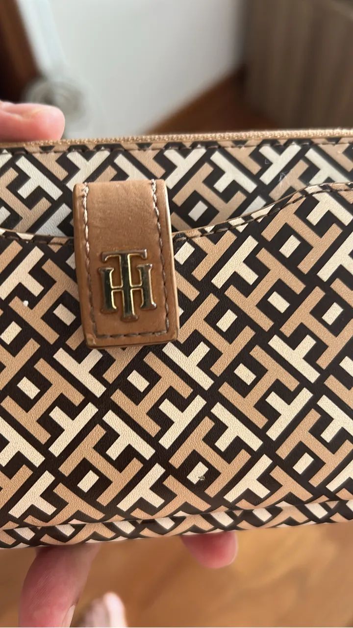 Carteira Tommy Hilfiger- bom estado  - Foto 4