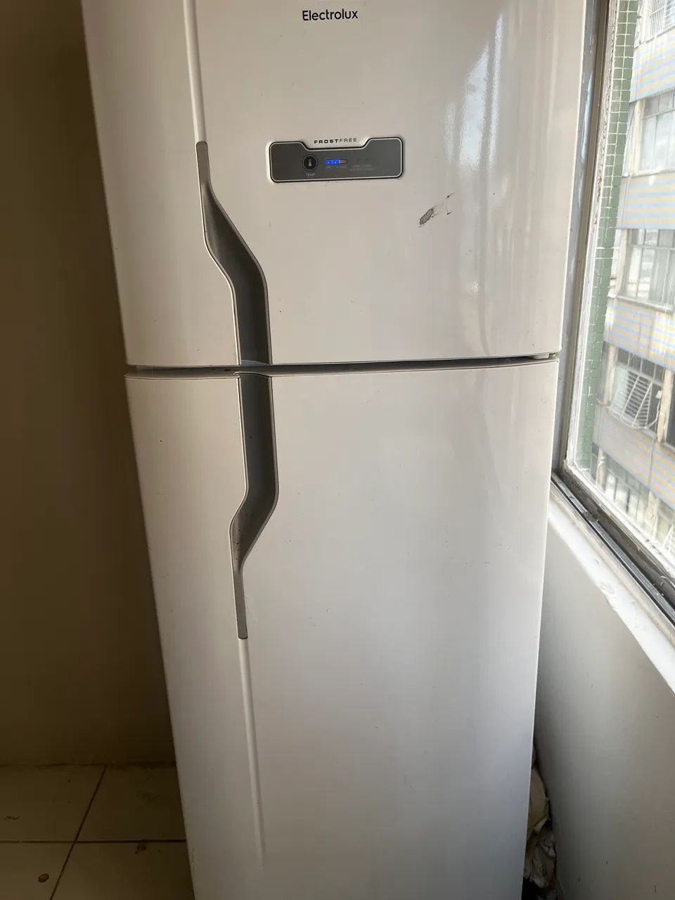 Geladeira EletroLux 371L - Foto 2