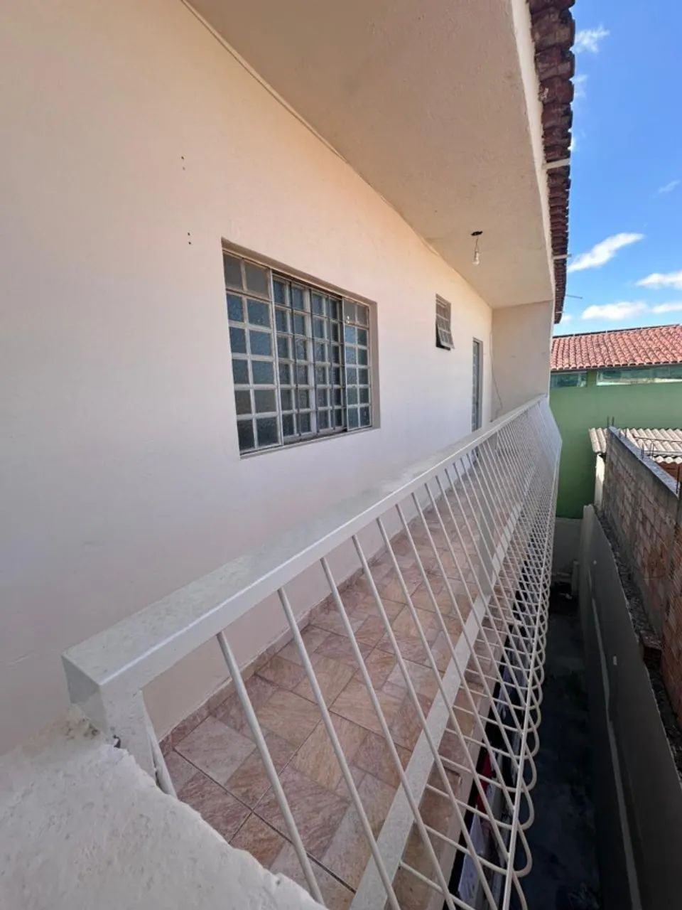 Apartamento 2 quartos com entrada compartilhada no bairro Coqueiros - Foto 2