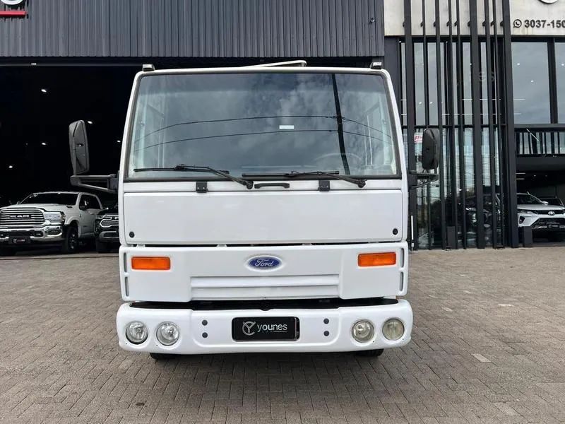 FORD CARGO 815 E 2011 - Foto 2