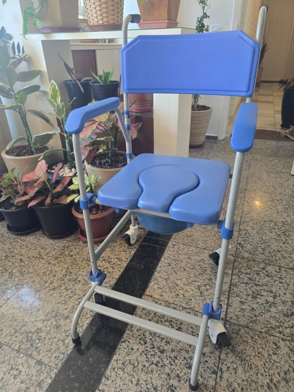 Cadeira de banho - Foto 2