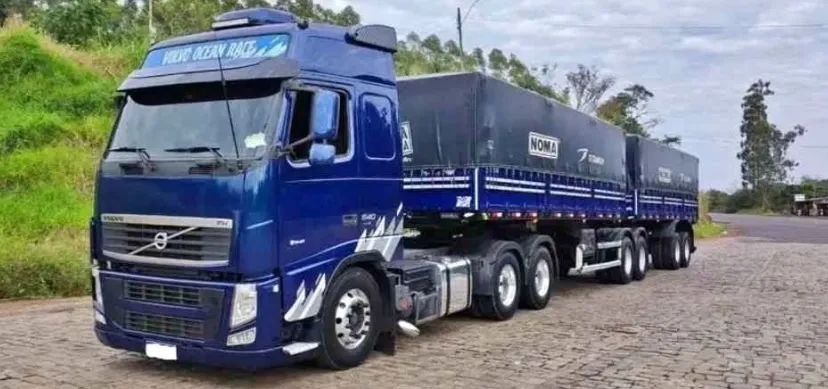 Volvo 2012 - Foto 3
