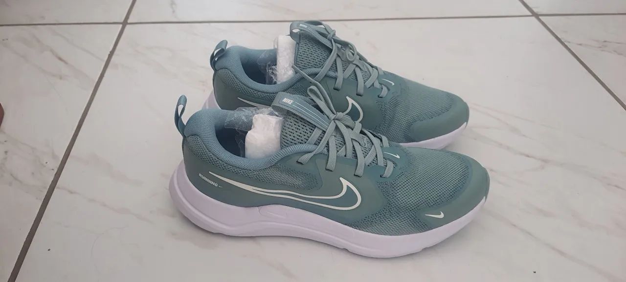 Tenis Nike original tamanho 36 - Foto 4
