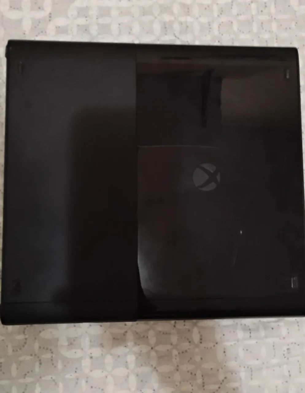 Xbox 360 Super Slim com caixa, console + controle