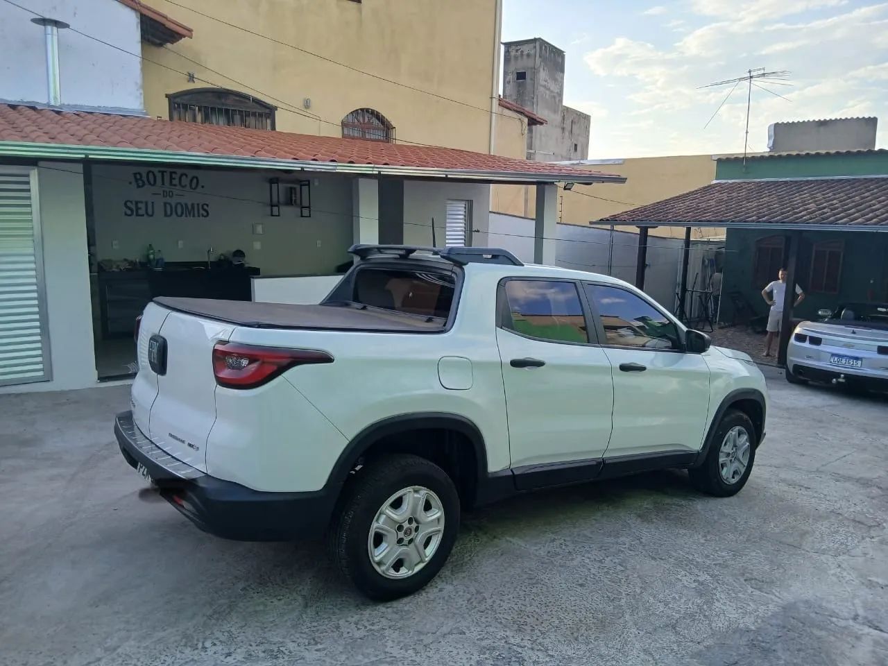 Fiat Toro Freedom 2.4 16V Flex Aut. 2017 - Foto 2