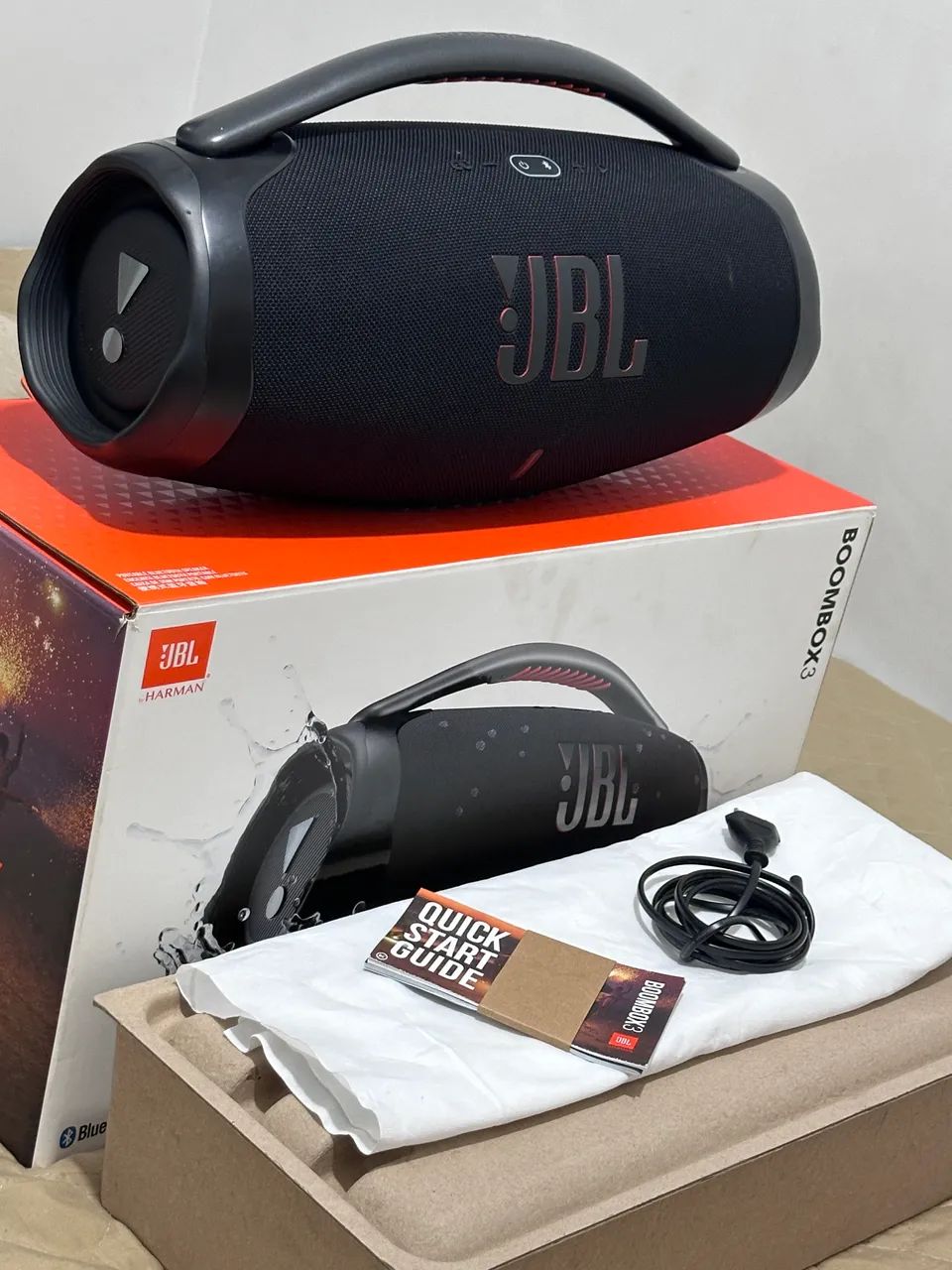 JBL boombox 3