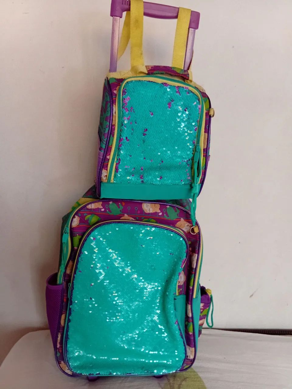 Mochila com lancheira 