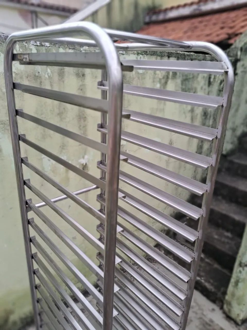 Carrinho de Transporte em Aço Inox com Bandejas - Funcional  - Foto 3