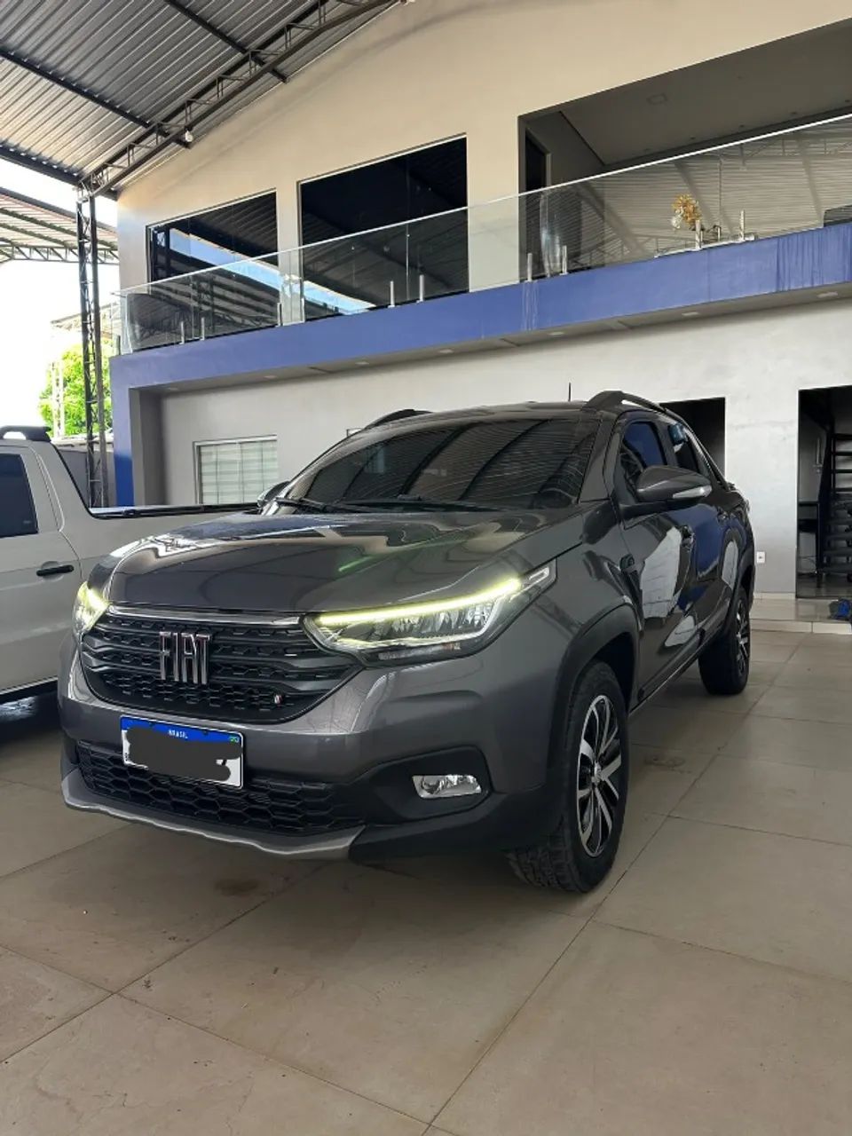 Fiat Strada Volcano 1.3 Flex 8V CD Aut. 2023 - Foto 3