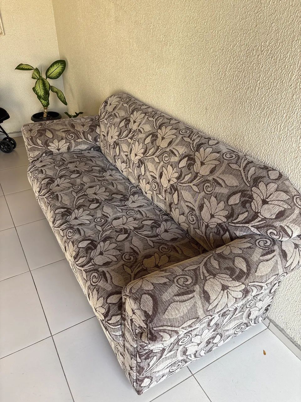 sofá 3 lugares - Foto 2