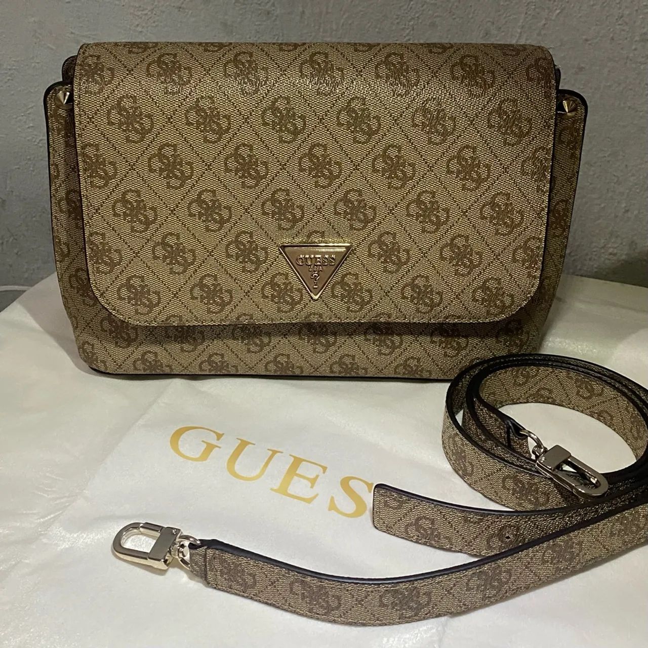 Bolsa Transversal Guess - Foto 3
