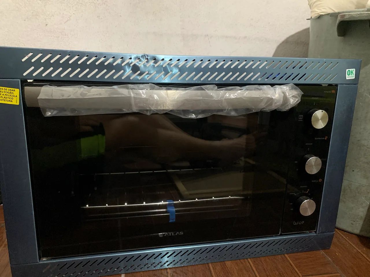 Forno de Embutir U Top Elétrico 44 Litros com Grill e Timer Atlas