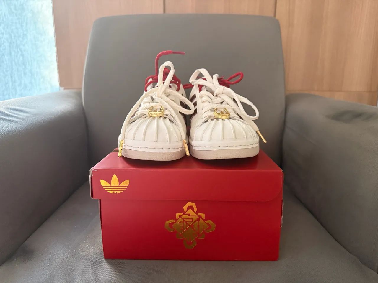 Adidas superstar ano do dragão chinês.  - Foto 4