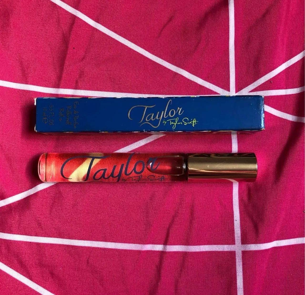 Perfume Taylor by Taylor Swift 10ml Rollerball - Foto 2