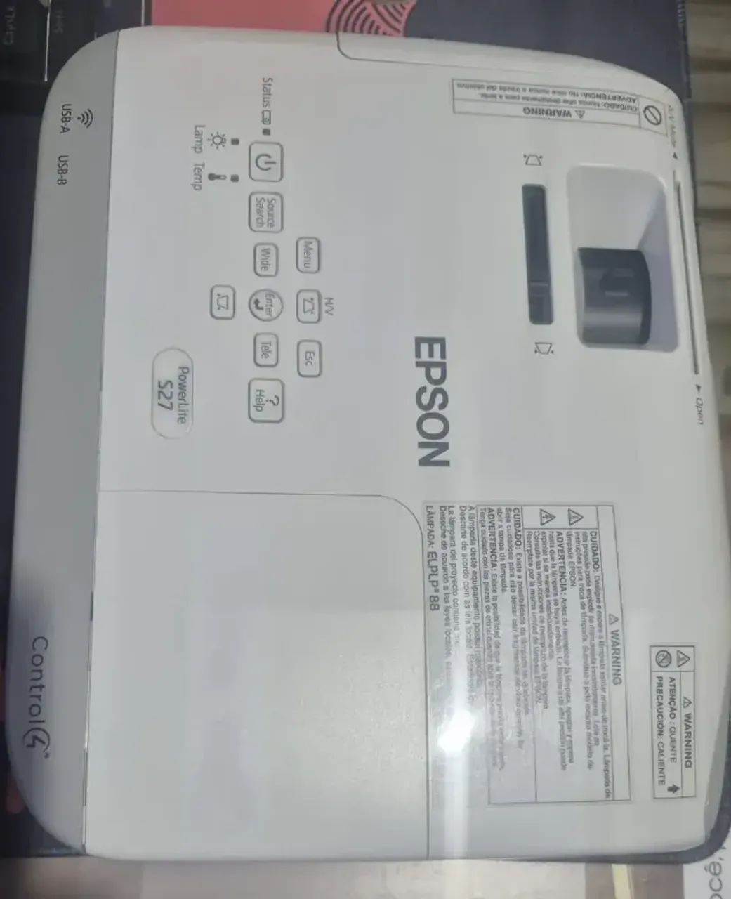 O Projetor Epson PowerLite S27  - Foto 3