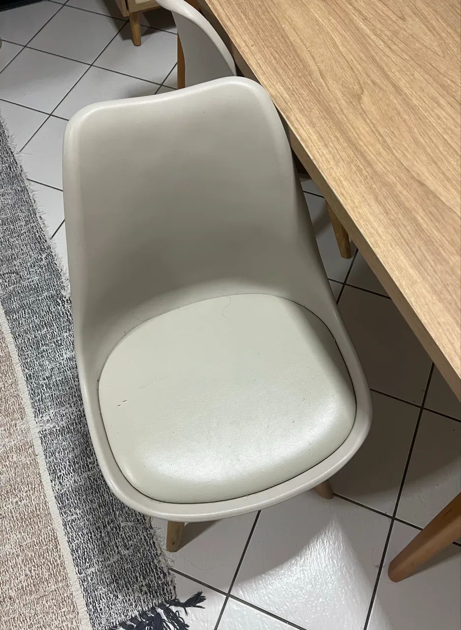 Mesa de jantar com 4 cadeiras - Foto 4
