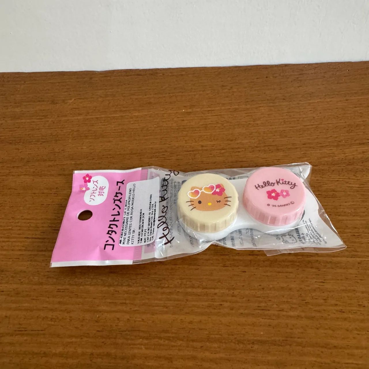 Porta Lentes de Contato Hello Kitty Bronzeada Daiso (novo) - Foto 2