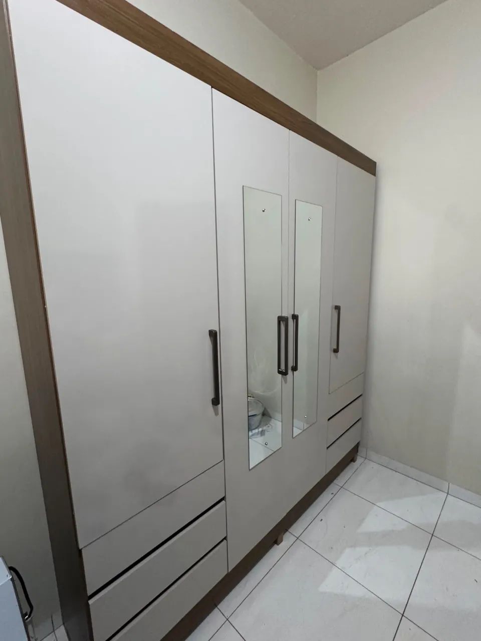 Guara roupas novo 