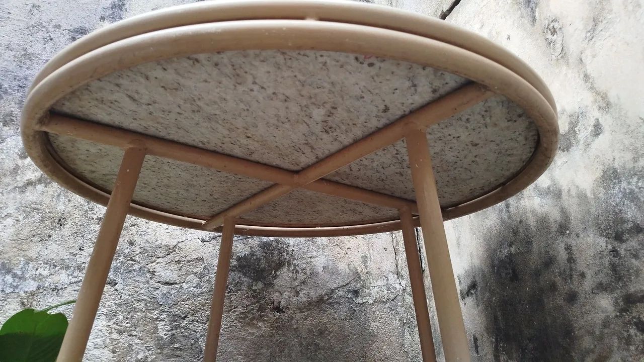 Mesa redonda com tampo de granito  - Foto 3