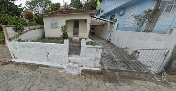 Terreno de 600m² no bairro Trindade