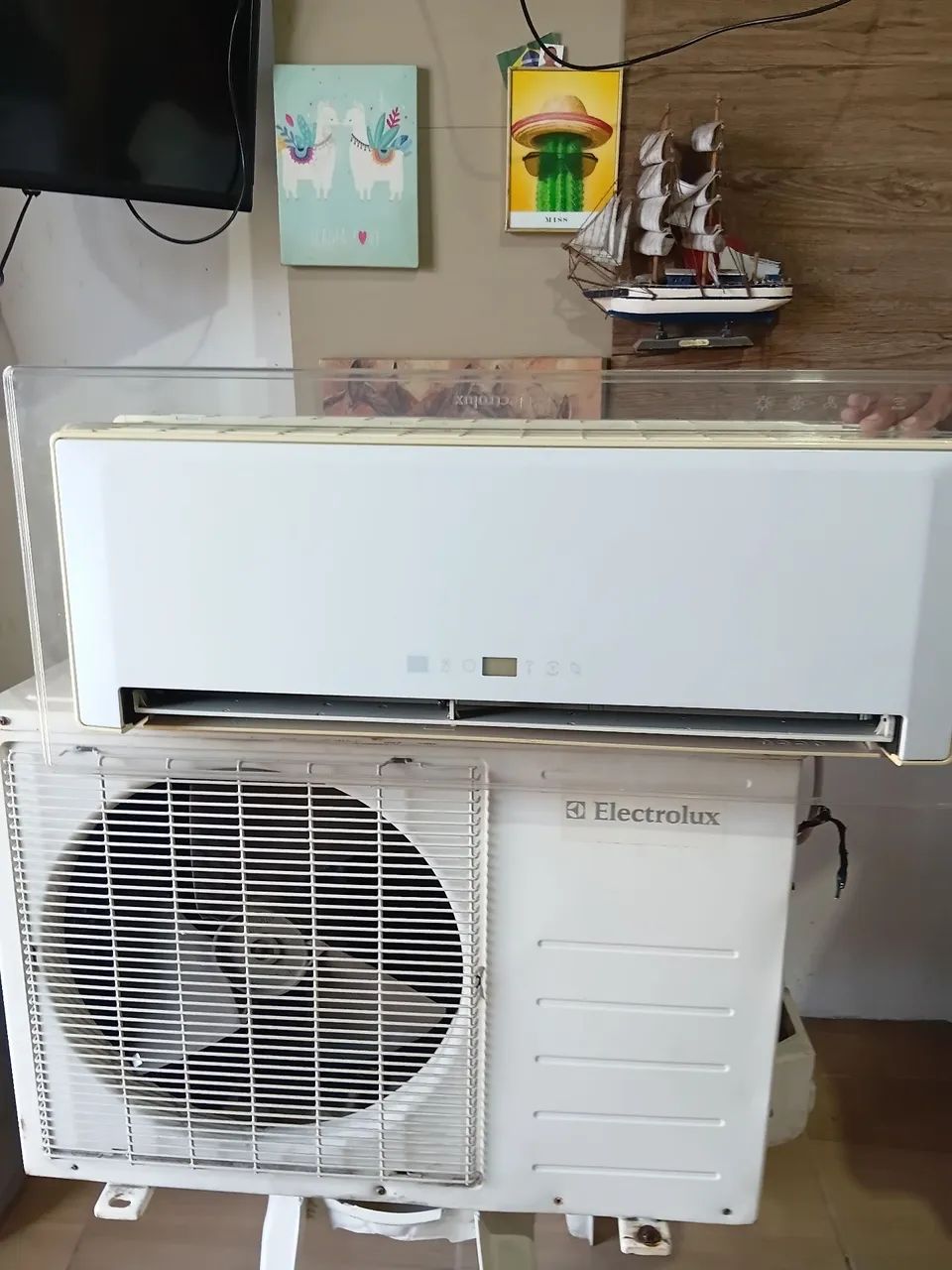 Central de ar 9milbtus convencional 220volt funcionando perfeitamente watsap * - Foto 2