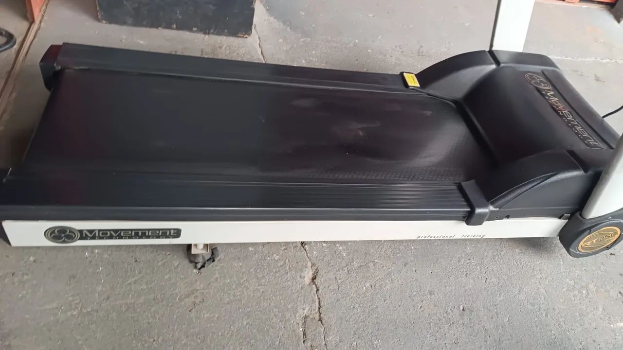 Esteiras Profissional Movement Rt250