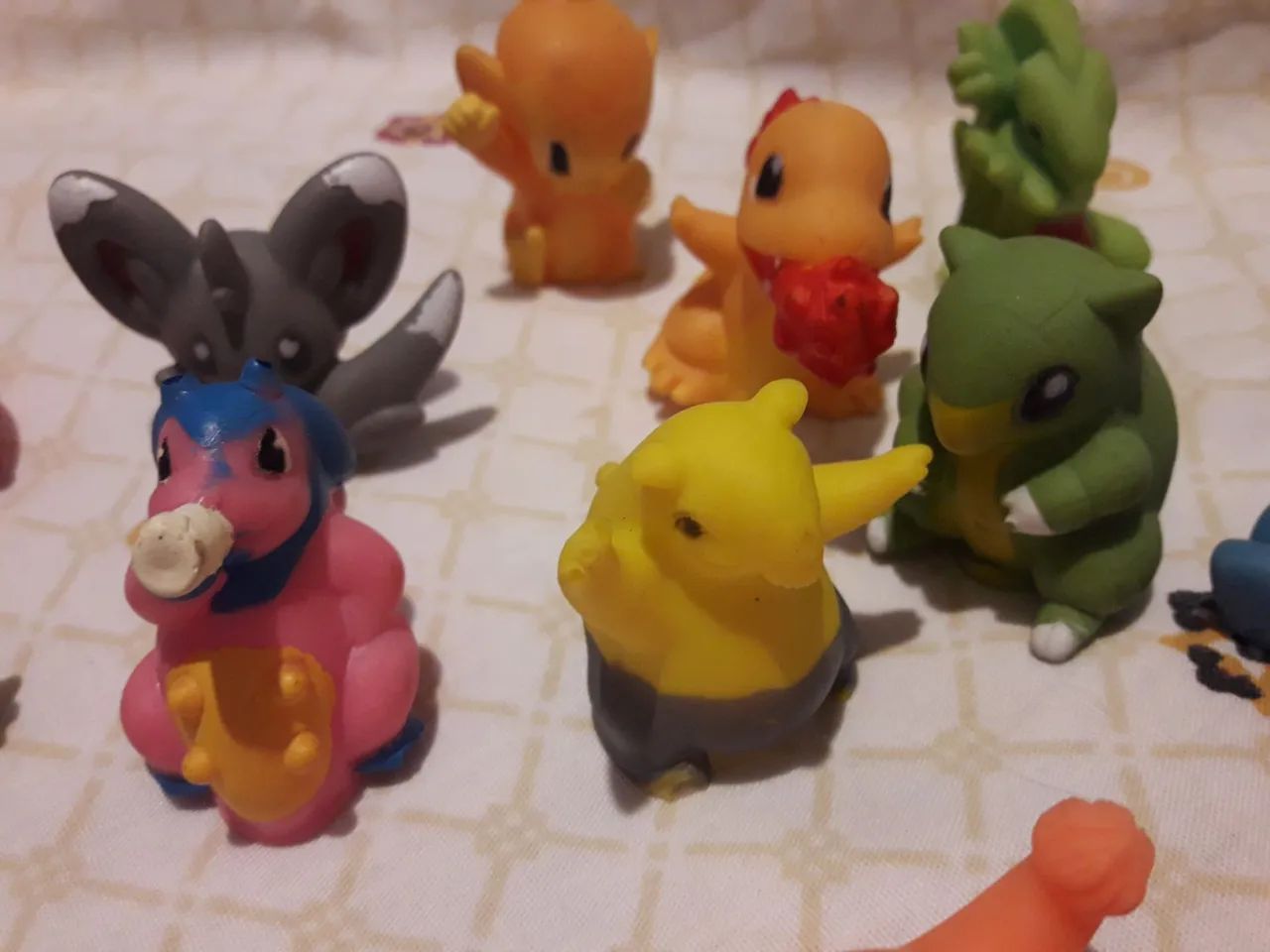 Coleção 17  dedoches Pokemon  - Foto 3