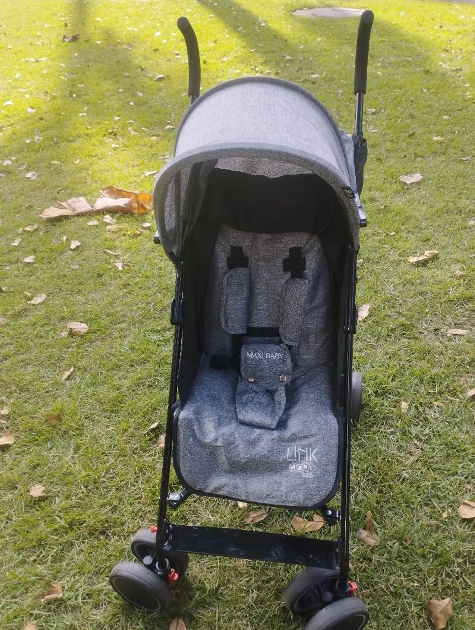 Vende-se carrinho de bebe novo