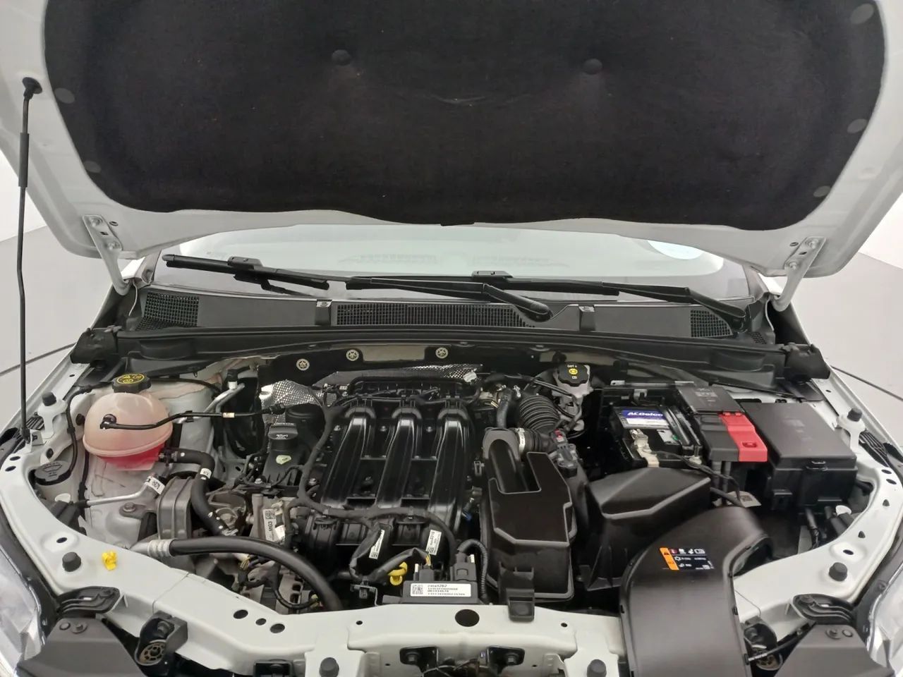 Chevrolet Onix Sedan Plus 1.0 12V TB Flex Mec., foto 10 de 18