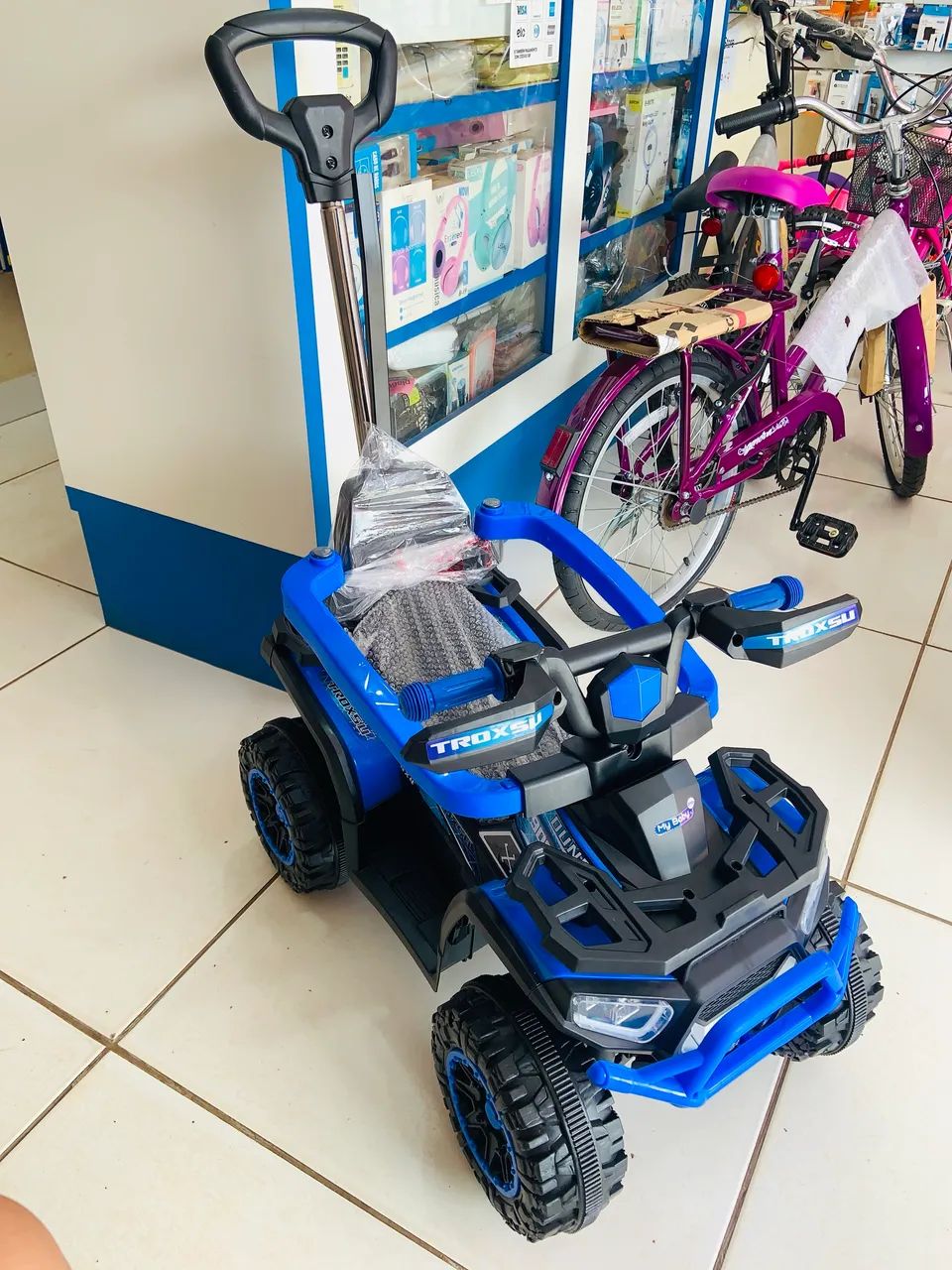 VENDE-SE CARRINHO PARA PASSEIO VIA BLUETOOTH MÚSICAL COM GUIADO  - Foto 4