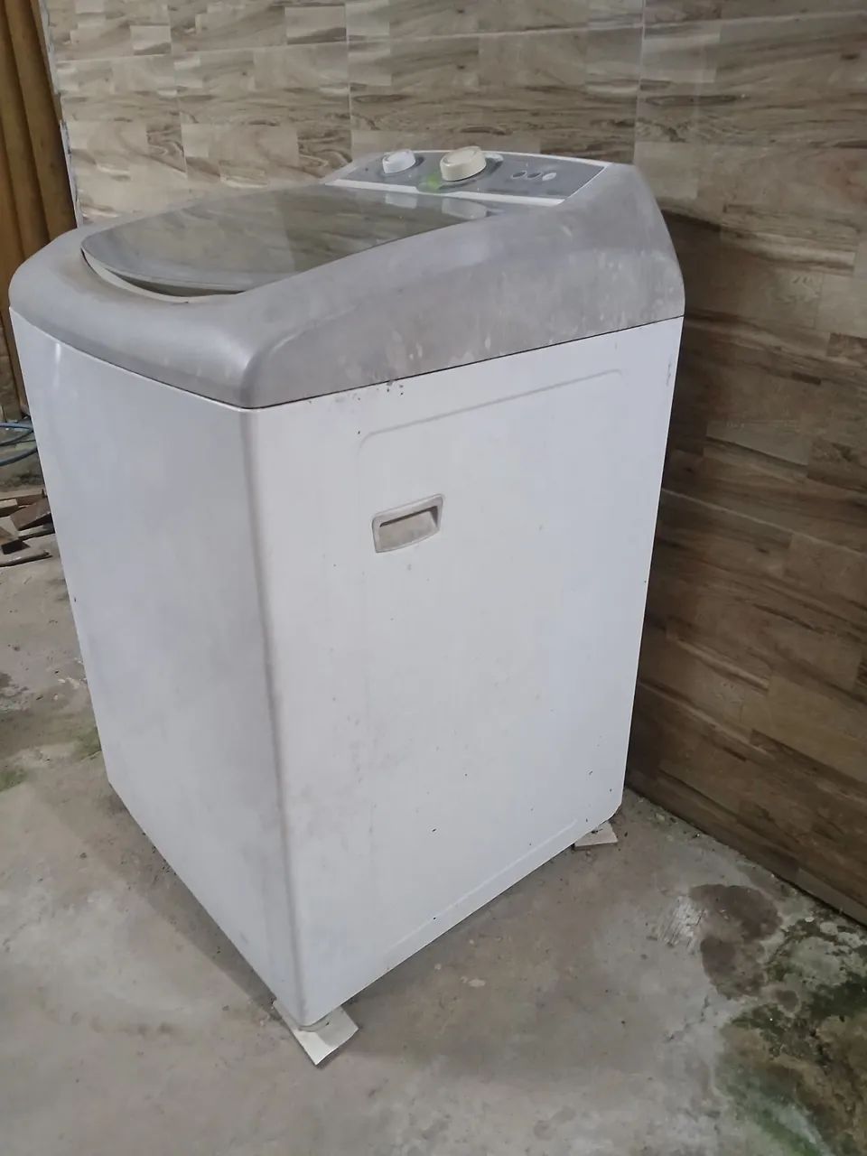 Máquina de lavar velha e com defeito - Foto 3