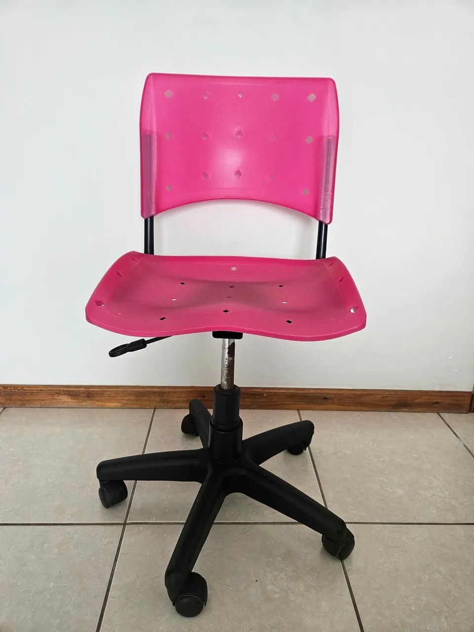Cadeira Giratória Rosa - Foto 5