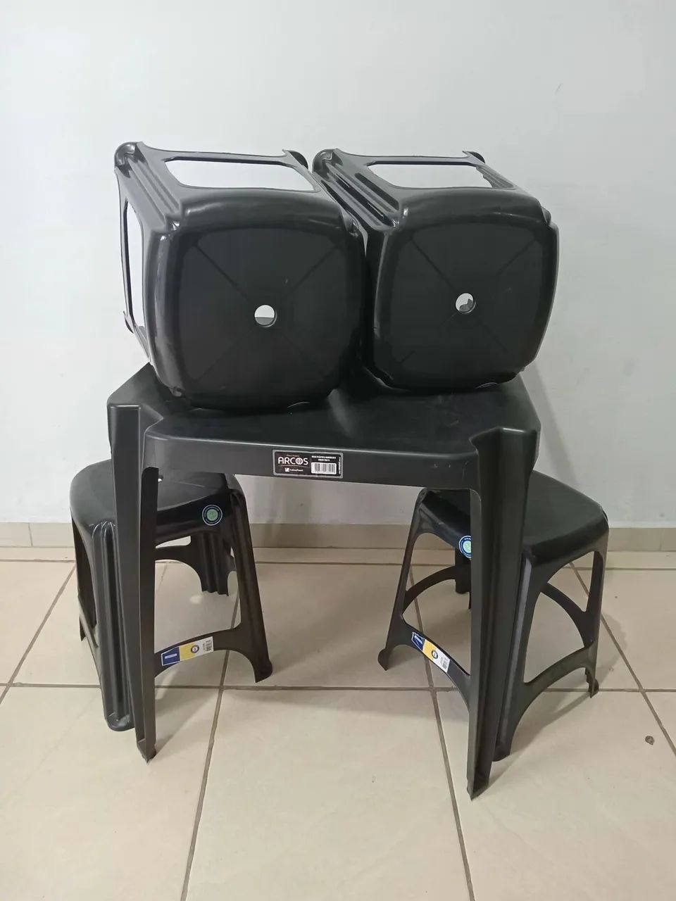 Table and Stools NEW64985889739139120