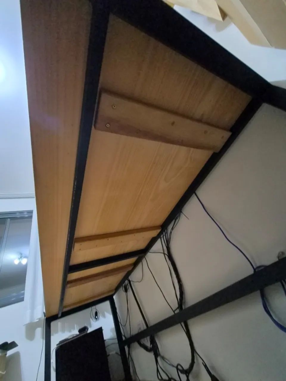 Mesa de escritório em madeira - Foto 3