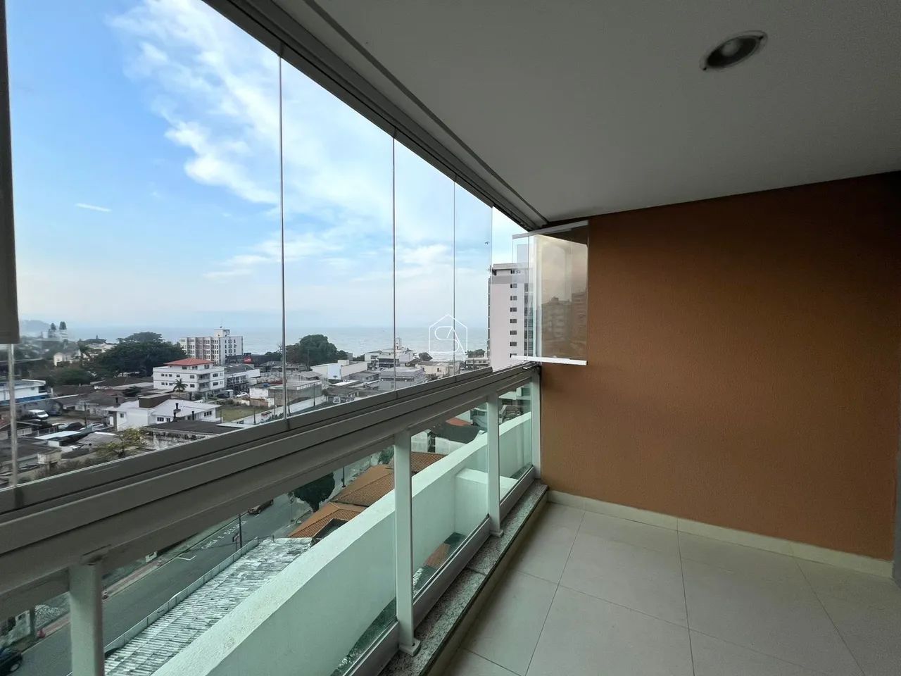 Apartamento 3 quartos, 01 suíte e 02 vagas de garagem em Barreiros - Foto 4