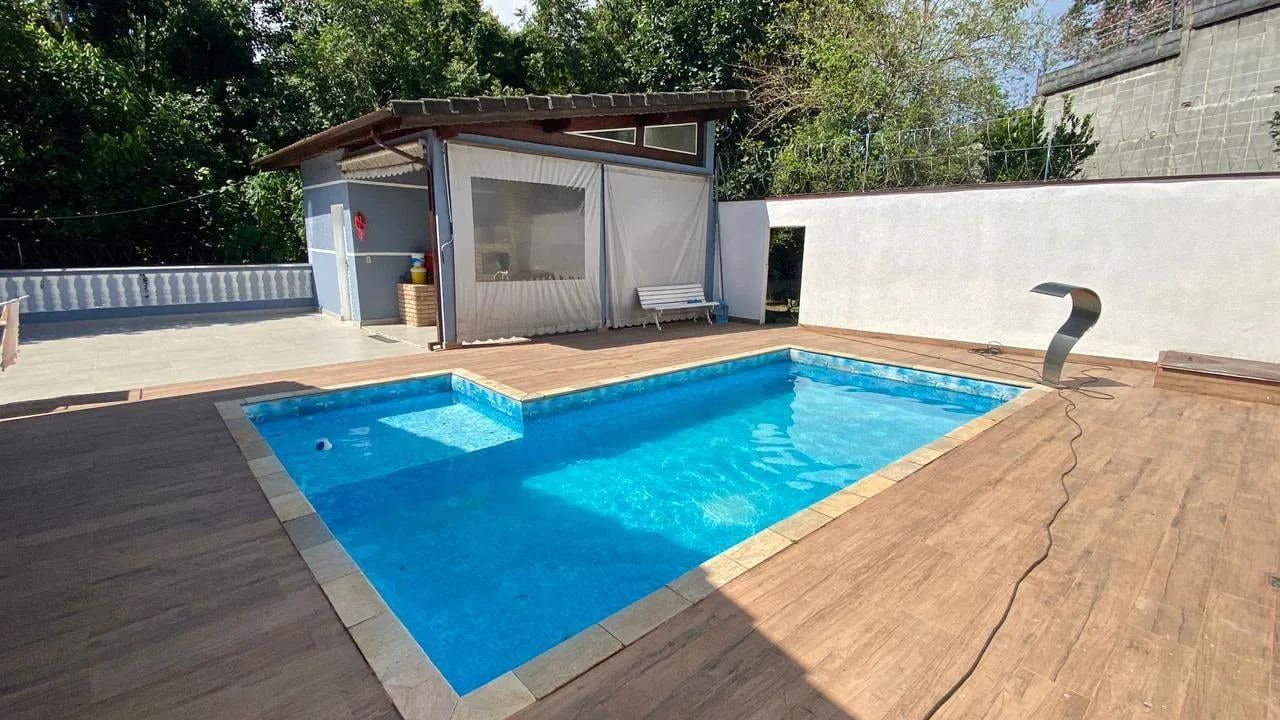 Casa Térrea com Piscina e Edícula  Reserva Samambaia 2 - Cotia, SP