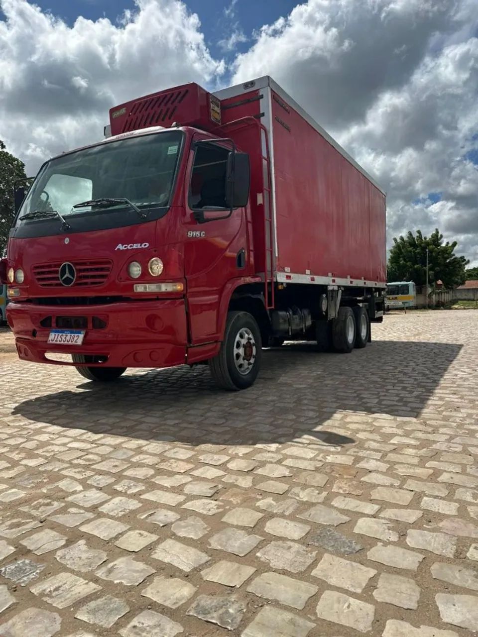 Vendo acelo bau térmico 
