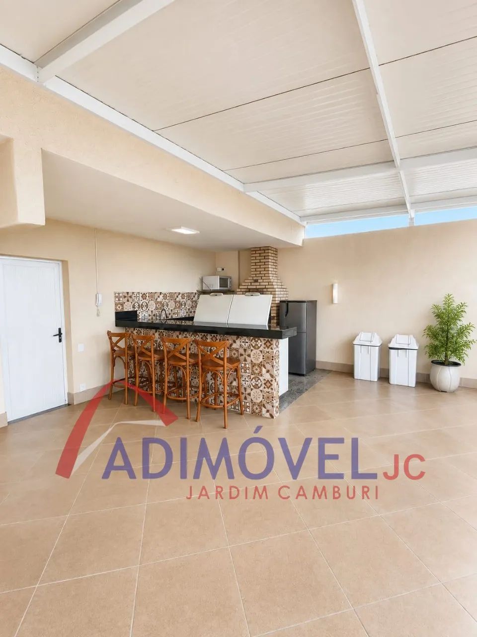 Apartamento na Praia do Canto! Com 2 Quartos, 1 Suíte, 70m².! - Foto 3