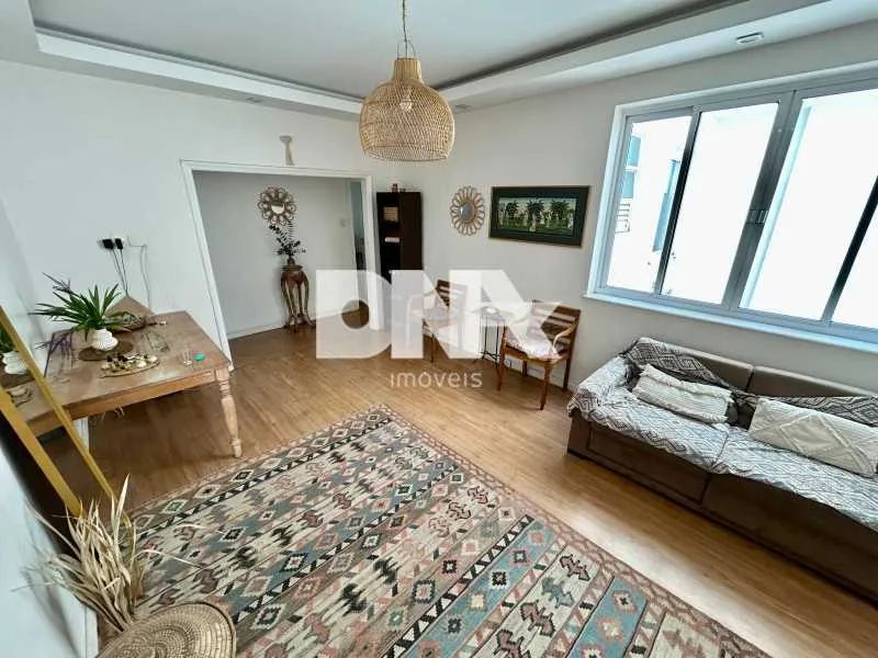 Apartamento : / Residencial / Copacabana