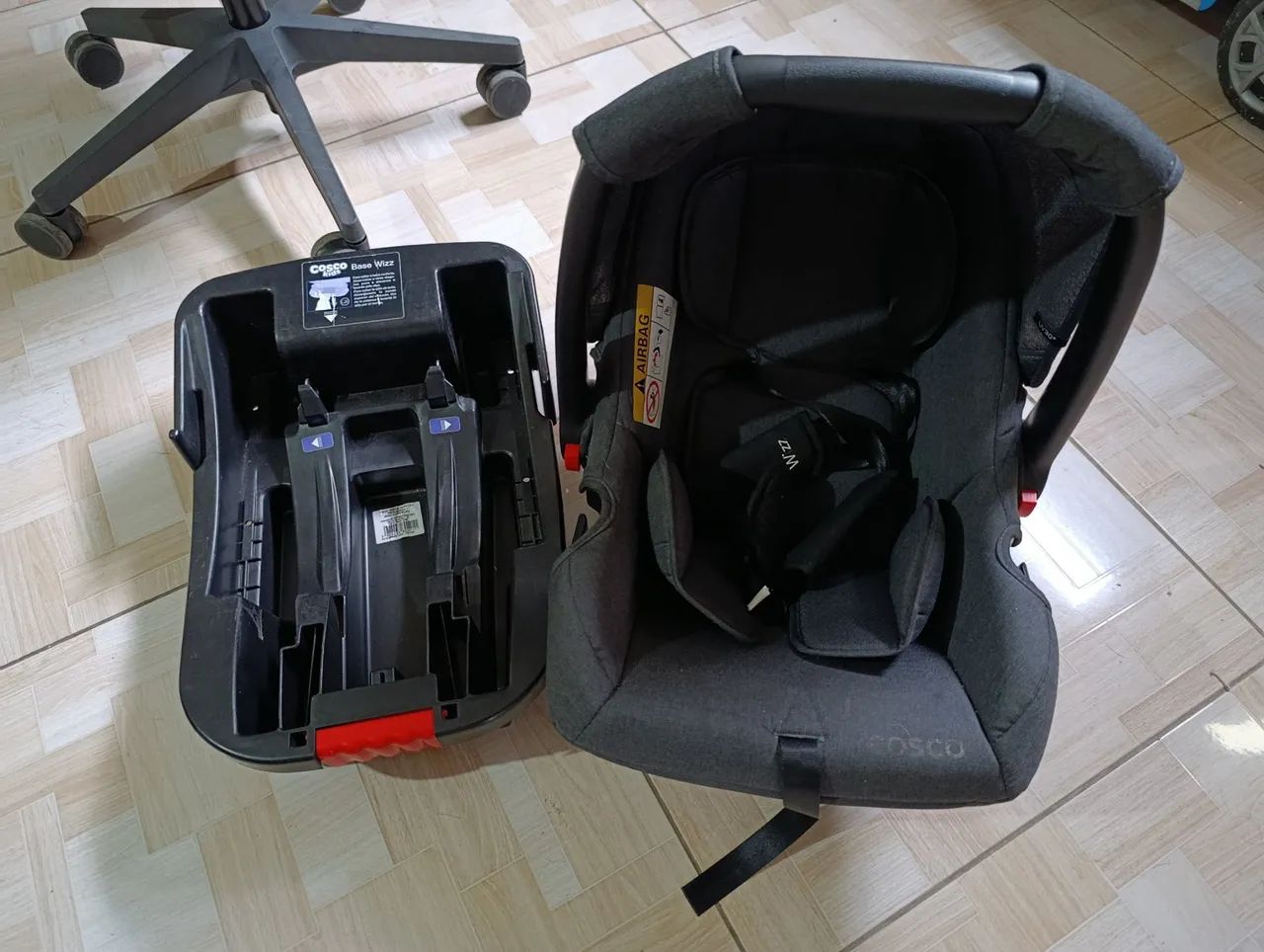 Carrinho de bebê cosco com bebê conforto e base para carro - Foto 5