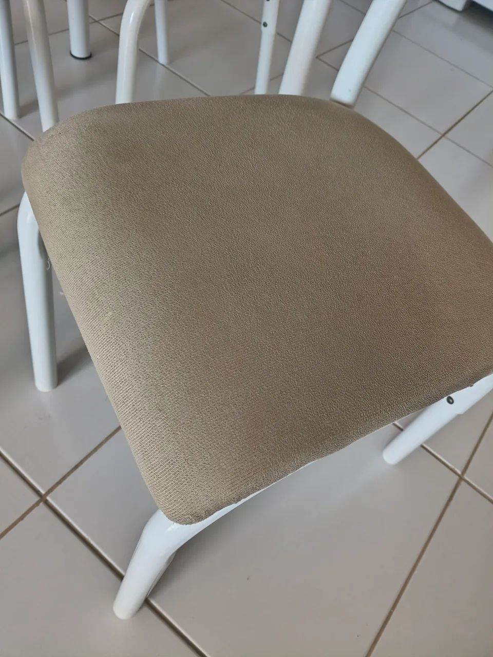 Mesa 4 cadeiras  - Foto 3