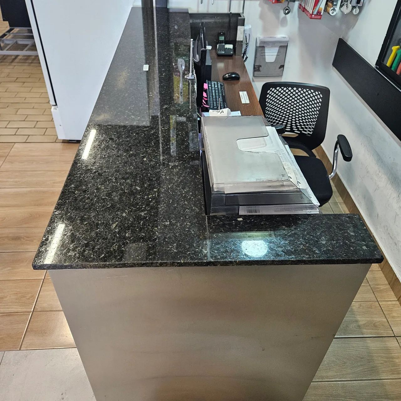 Balcão Caixa de aço inox, MDF e Granito 2 pessoas 220x80x110cm - Foto 4