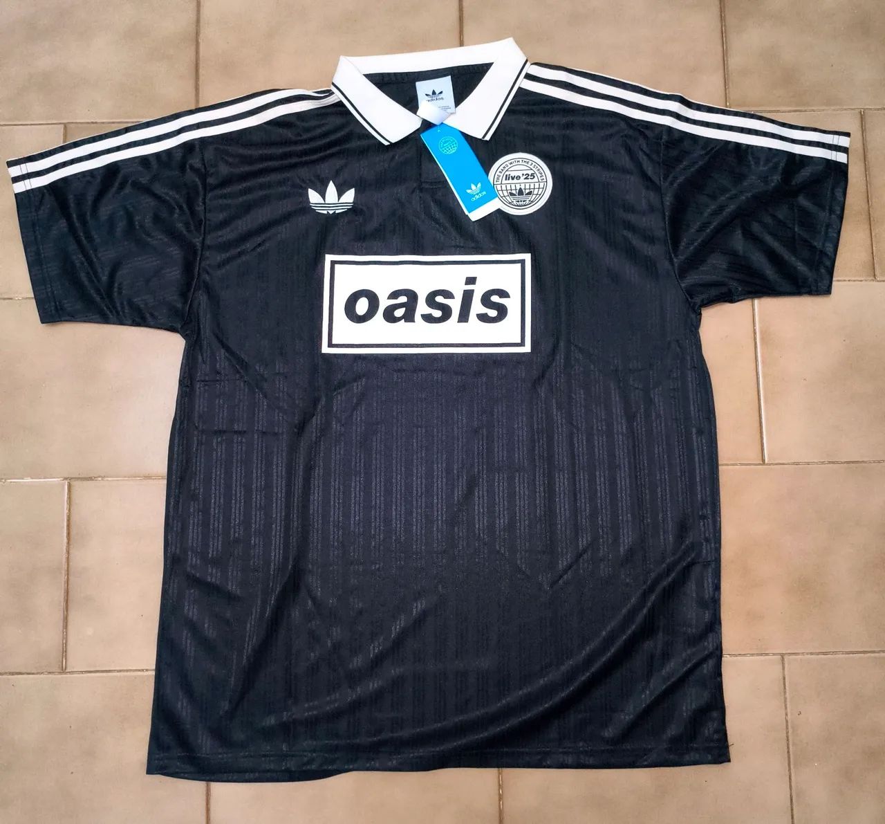 Camisa Adidas OASIS preta
