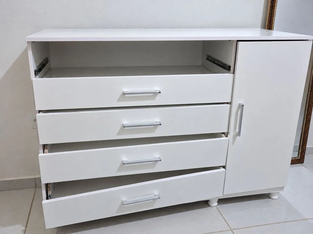 Cômoda grande para doação 