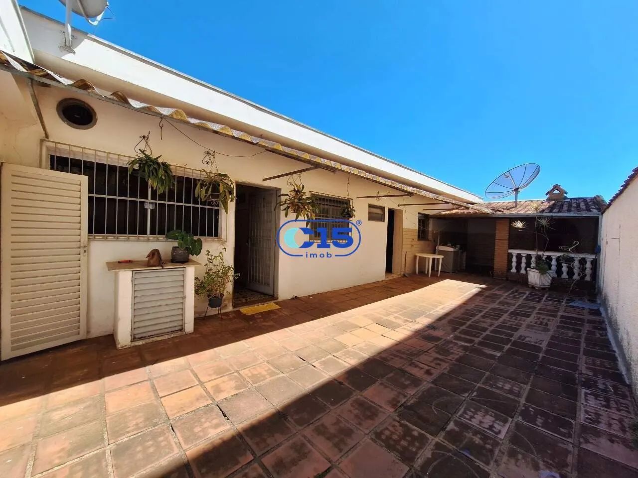 VENDE-SE CASA NO CENTRO - Foto 4