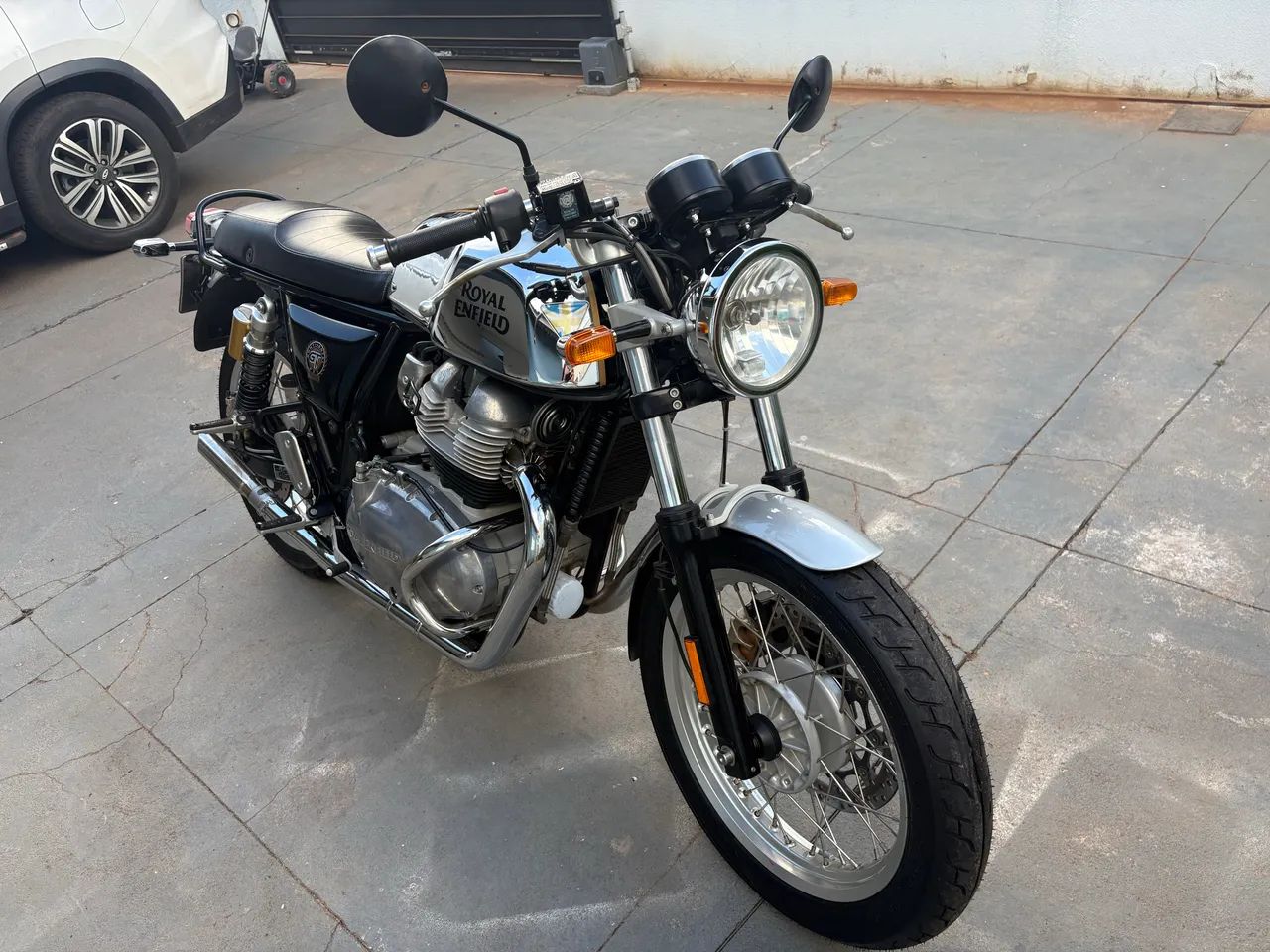 Royal Enfield Continental GT 660 - Foto 7