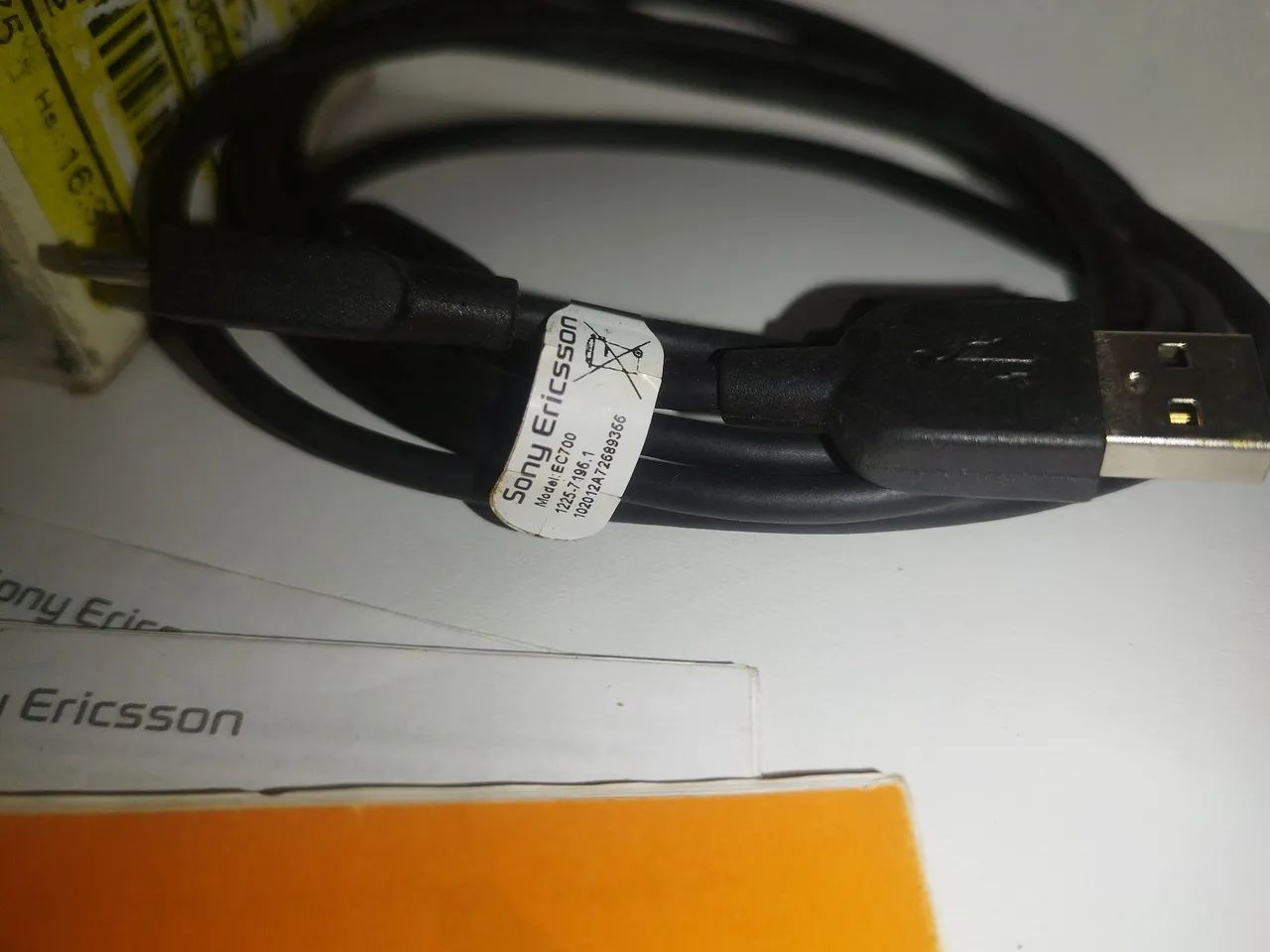 Celular Sony Ericsson W-100 (COLECIONADOR) - Foto 5